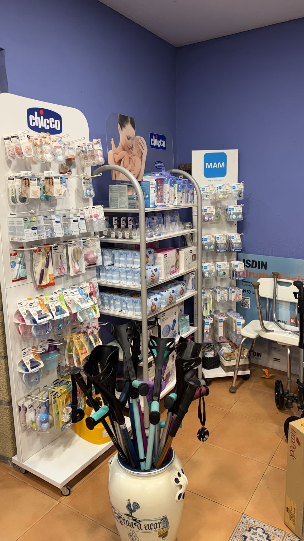 Mostrador principal de la farmacia